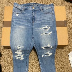 American Eagle Jean NWT